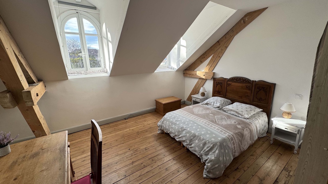 Photo of Bedroom in Orange