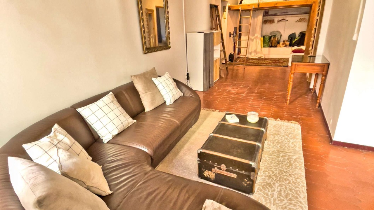 Photo of Livingroom in Palais de justice