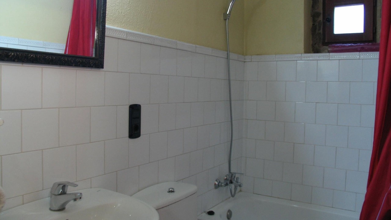 Photo of Bathroom in Pardines