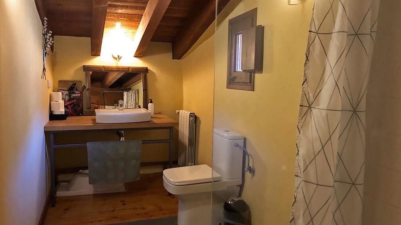 Photo of Bathroom in Pardines
