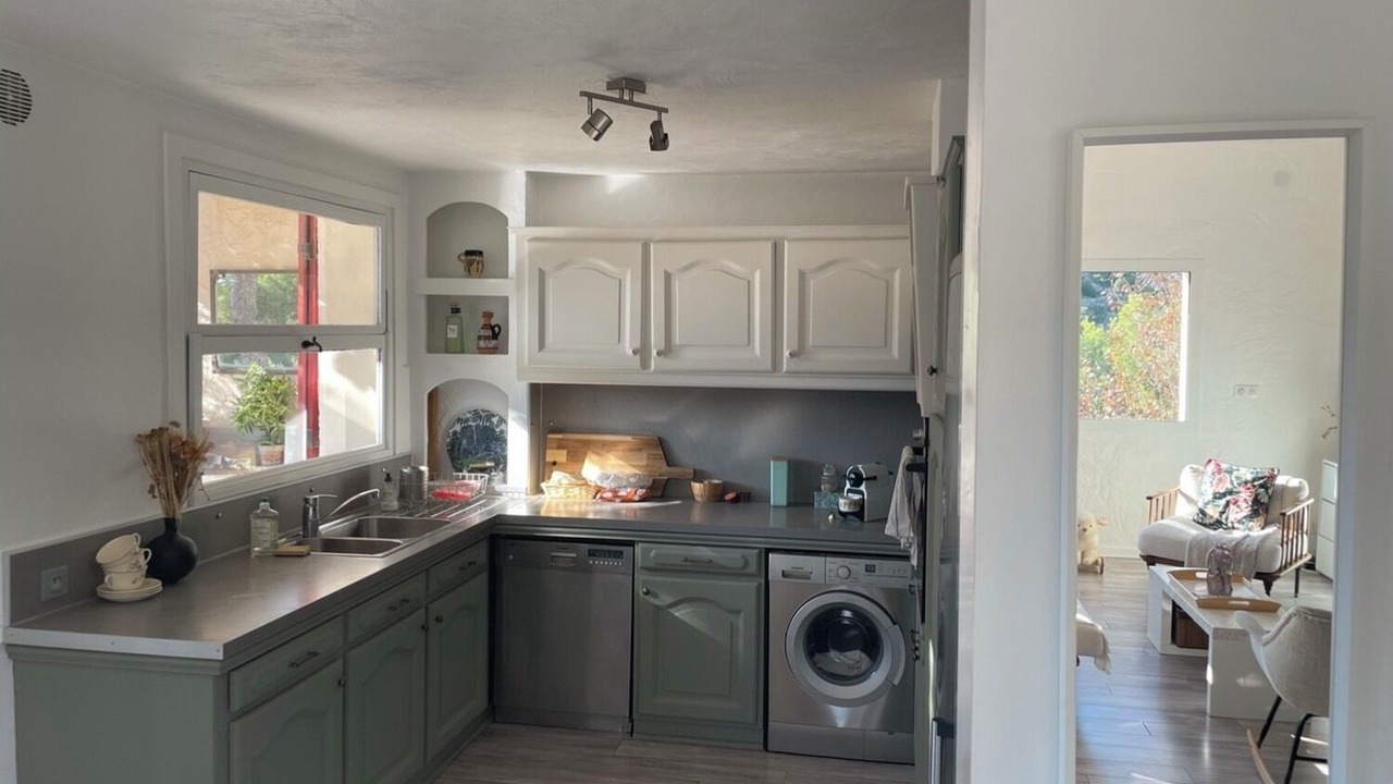 Photo of Kitchen in Ensues-la-Redonne
