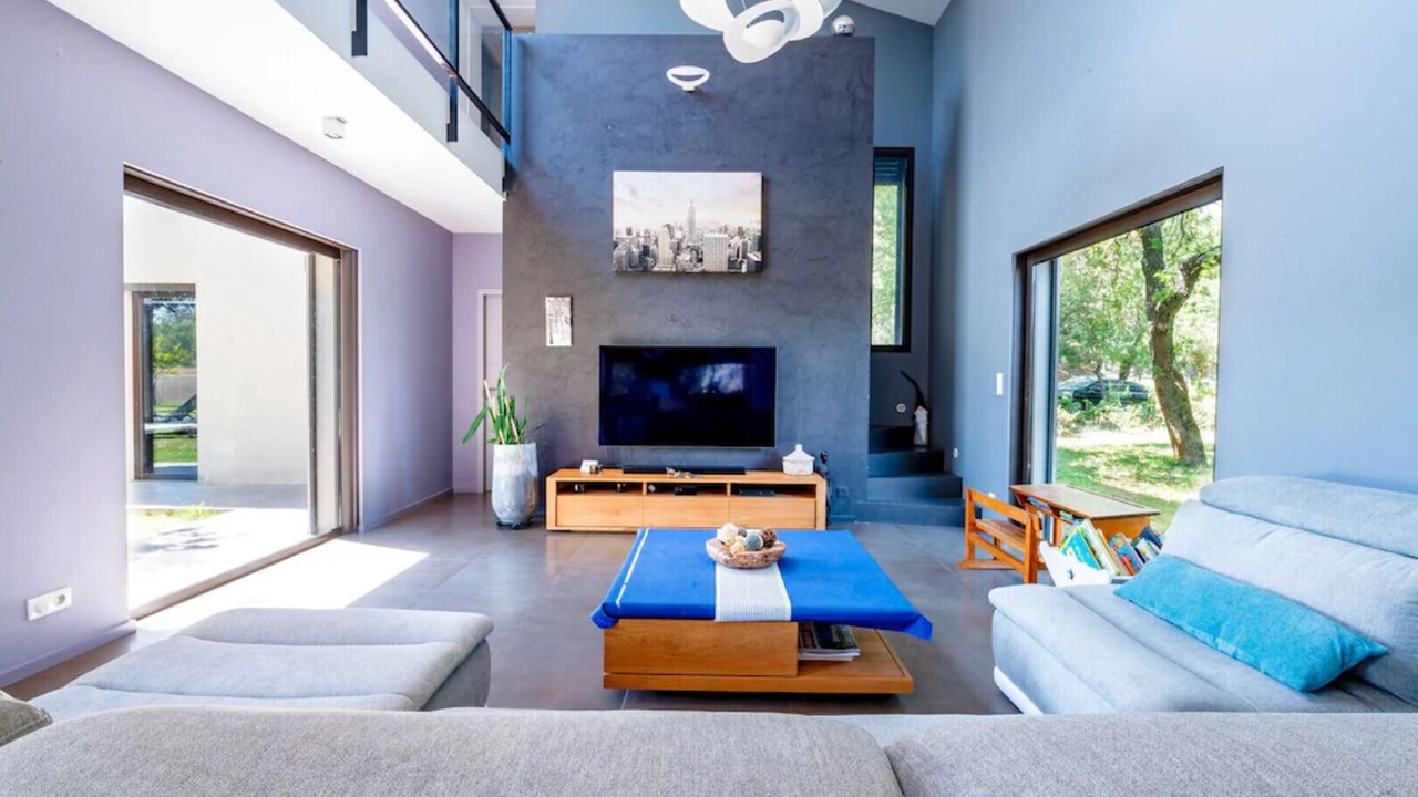 Photo of Livingroom in Suze-la-Rousse