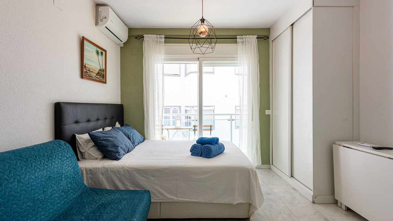 Photo of Bedroom in Torremolinos City Centre