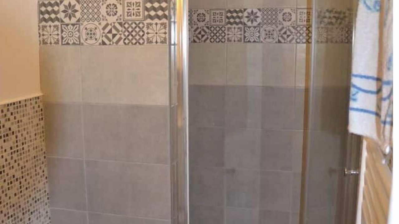 Photo of Bathroom in Castelnaudary