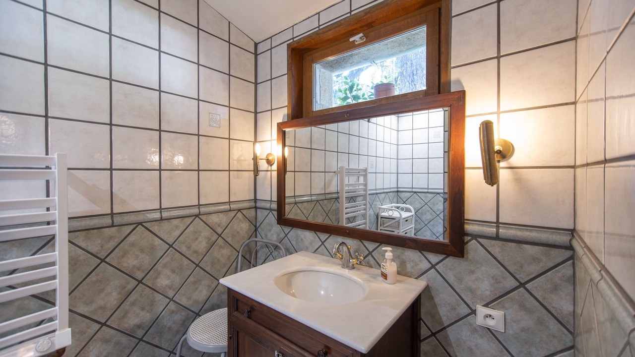 Photo of Bathroom in Ribes