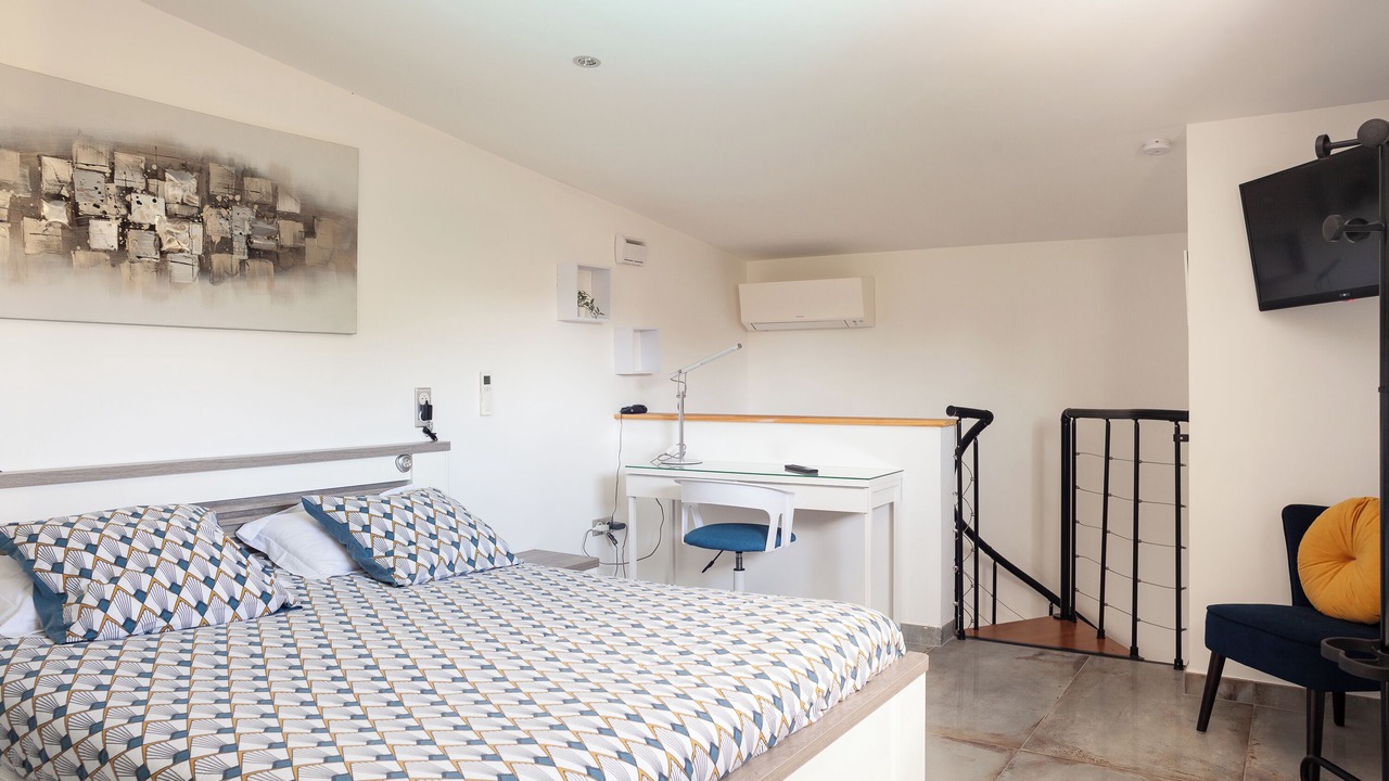 Photo of Bedroom in Aix-en-Provence
