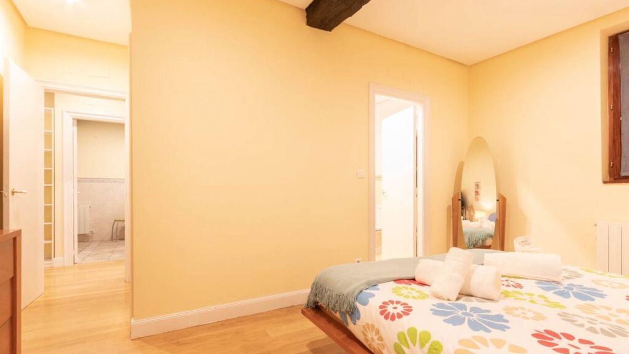 Photo of Bedroom in Bilbao Old Town