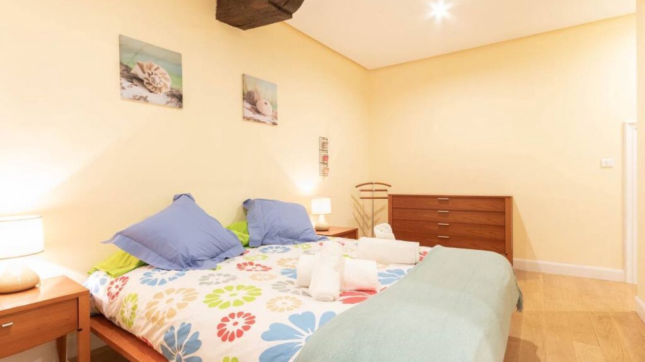 Photo of Bedroom in Bilbao Old Town