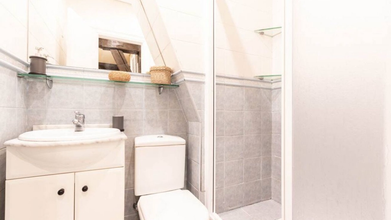 Photo of Bathroom in Bilbao Old Town