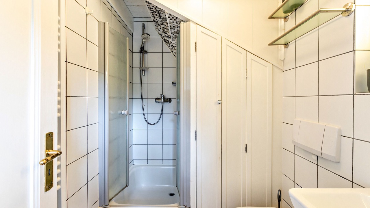Photo of Bathroom in Alkersum