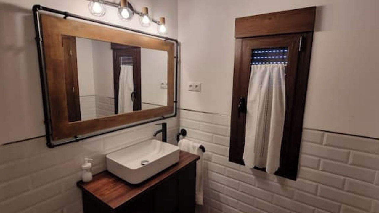 Photo of Bathroom in Alcolea del Pinar