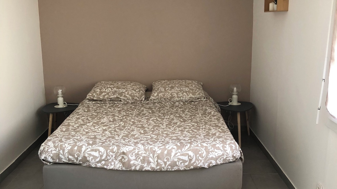 Photo of Bedroom in Sorgues