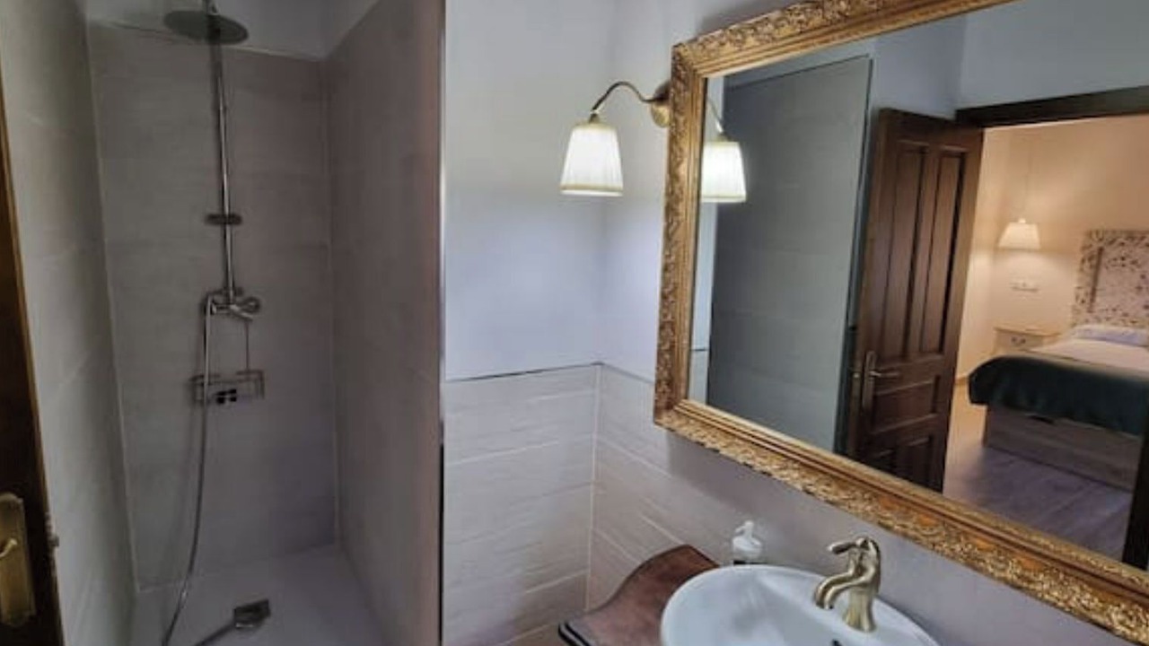 Photo of Bathroom in Alcolea del Pinar