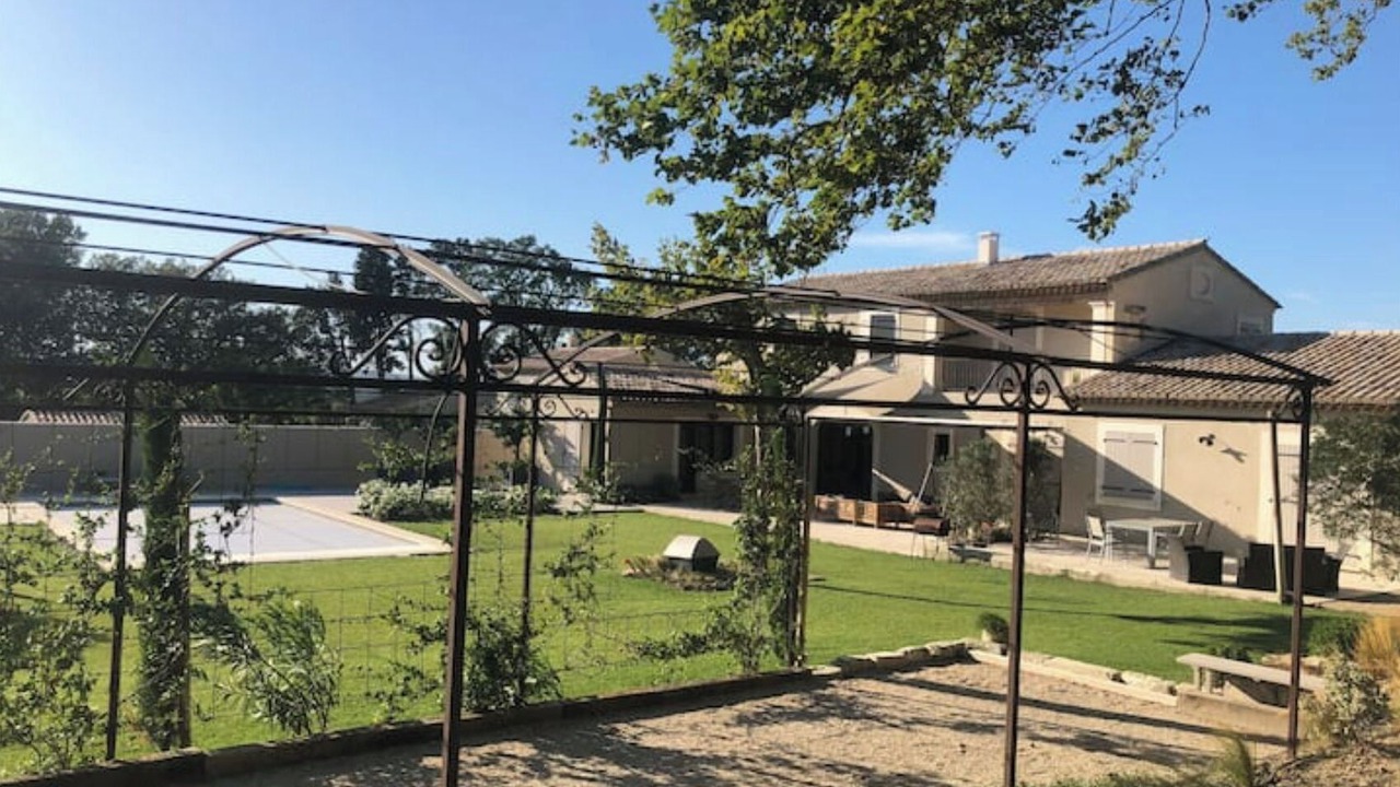Photo of Outdoor in Eyragues
