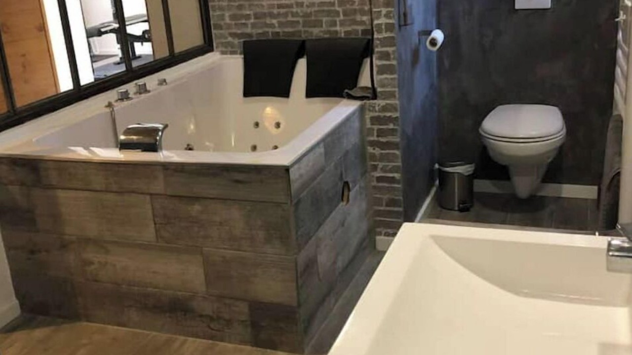 Photo of Bathroom in Eyragues