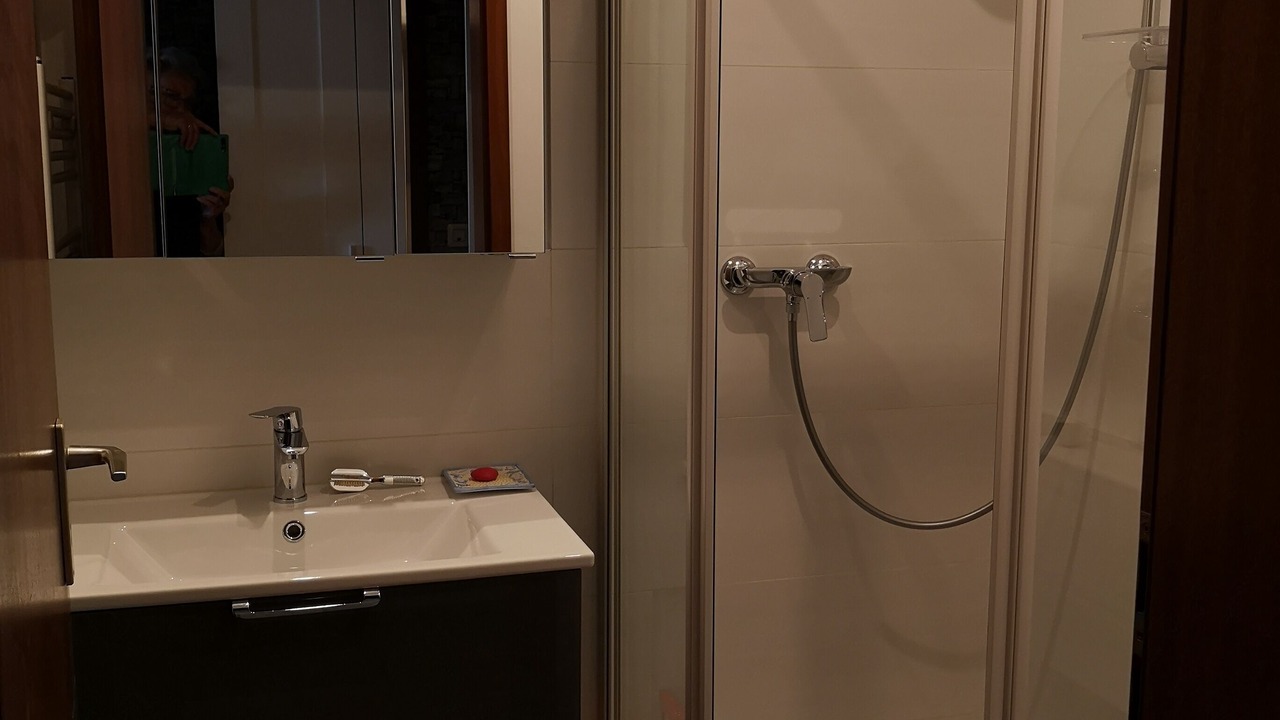 Photo of Bathroom in Lenglern