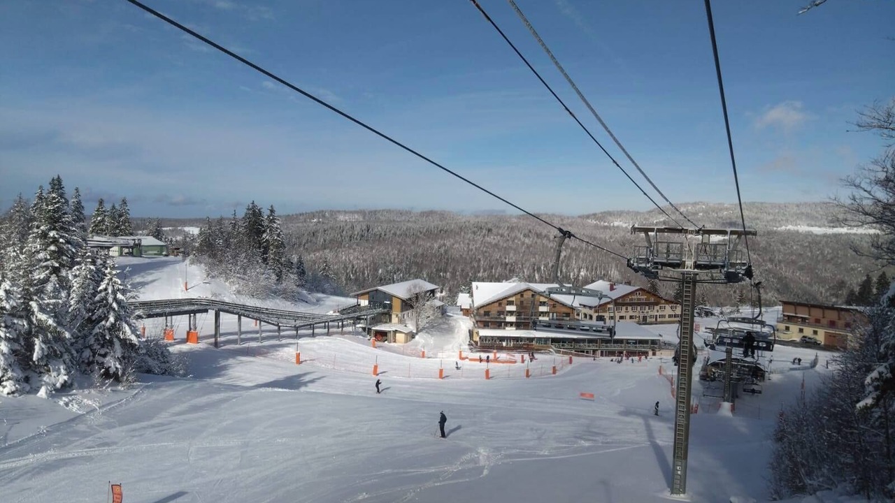 Photo of Others in Mijoux
