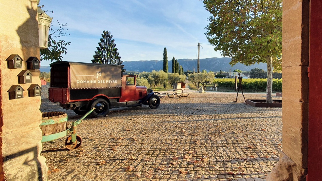 Photo of Outdoor in Maubec