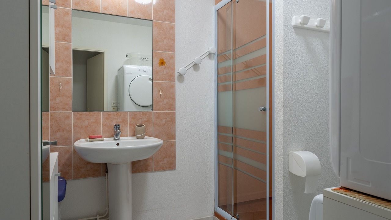 Photo of Bathroom in Saint-Laurent-en-Grandvaux
