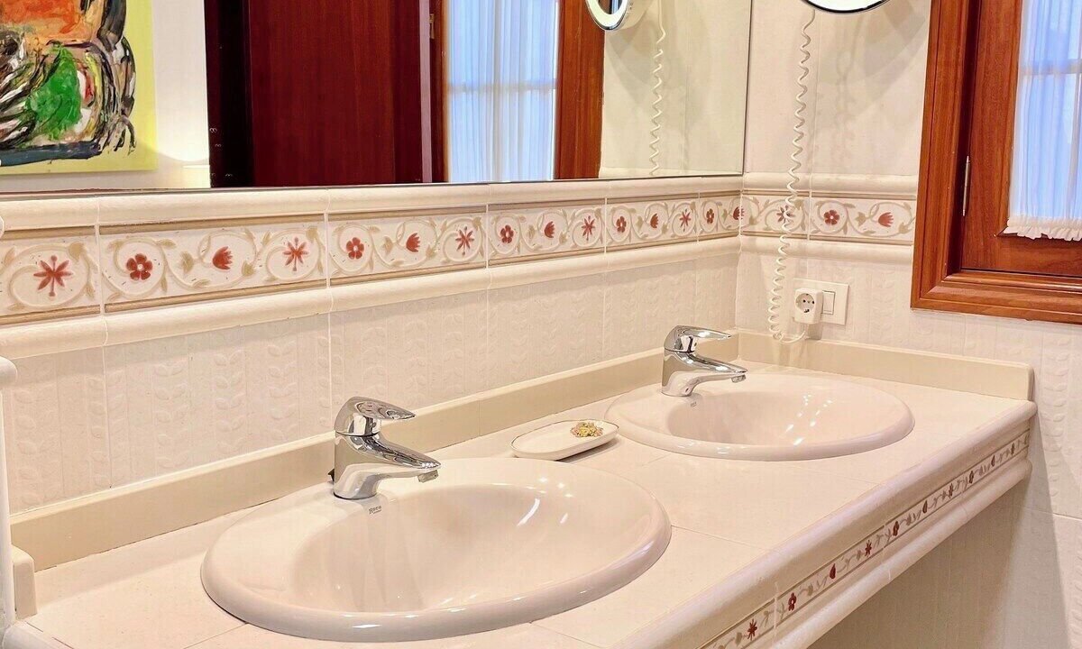 Photo of Bathroom in Historical Center