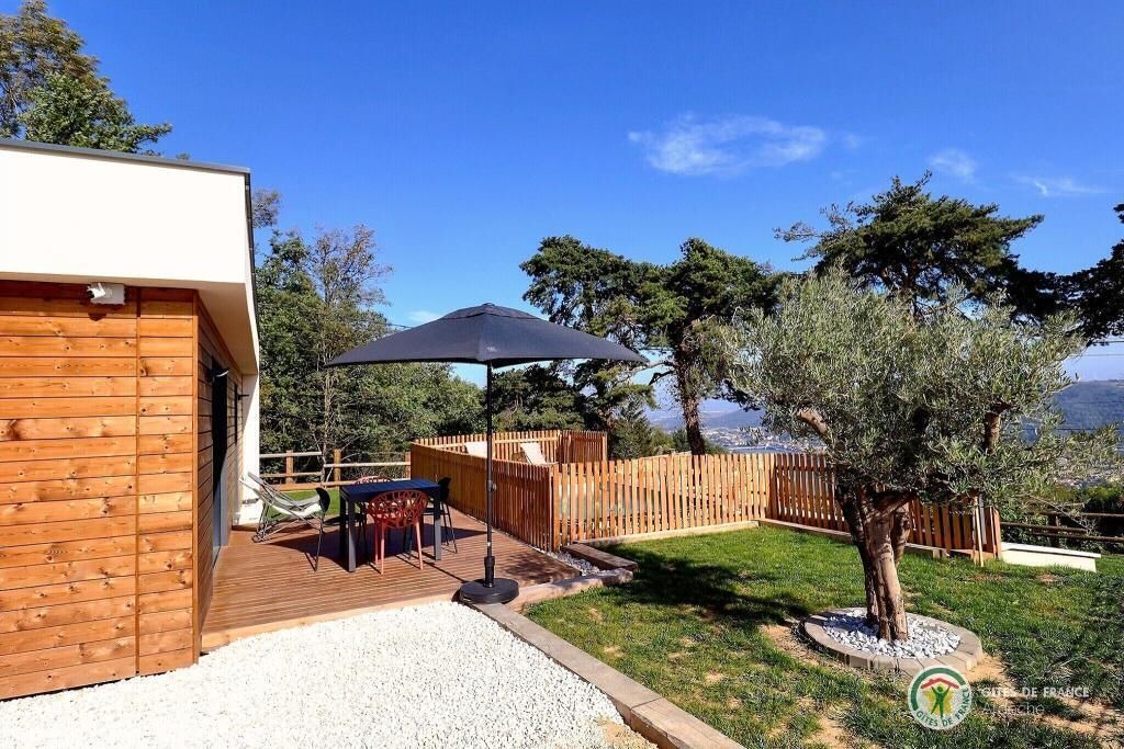 Photo of Outdoor in Ozon