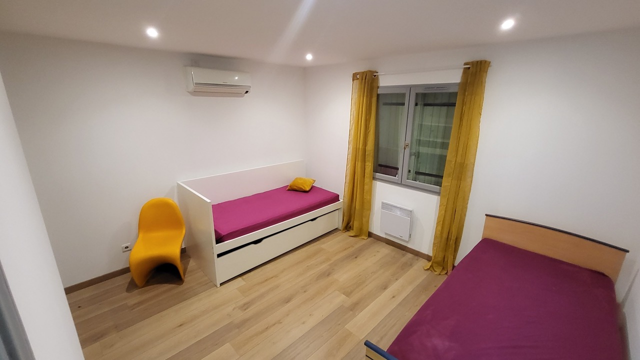 Photo of Bedroom in Saint-Victoret