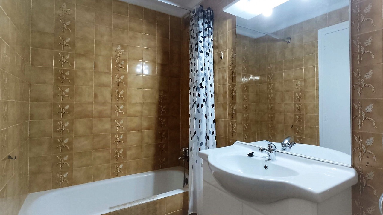 Photo of Bathroom in Palau-Sator