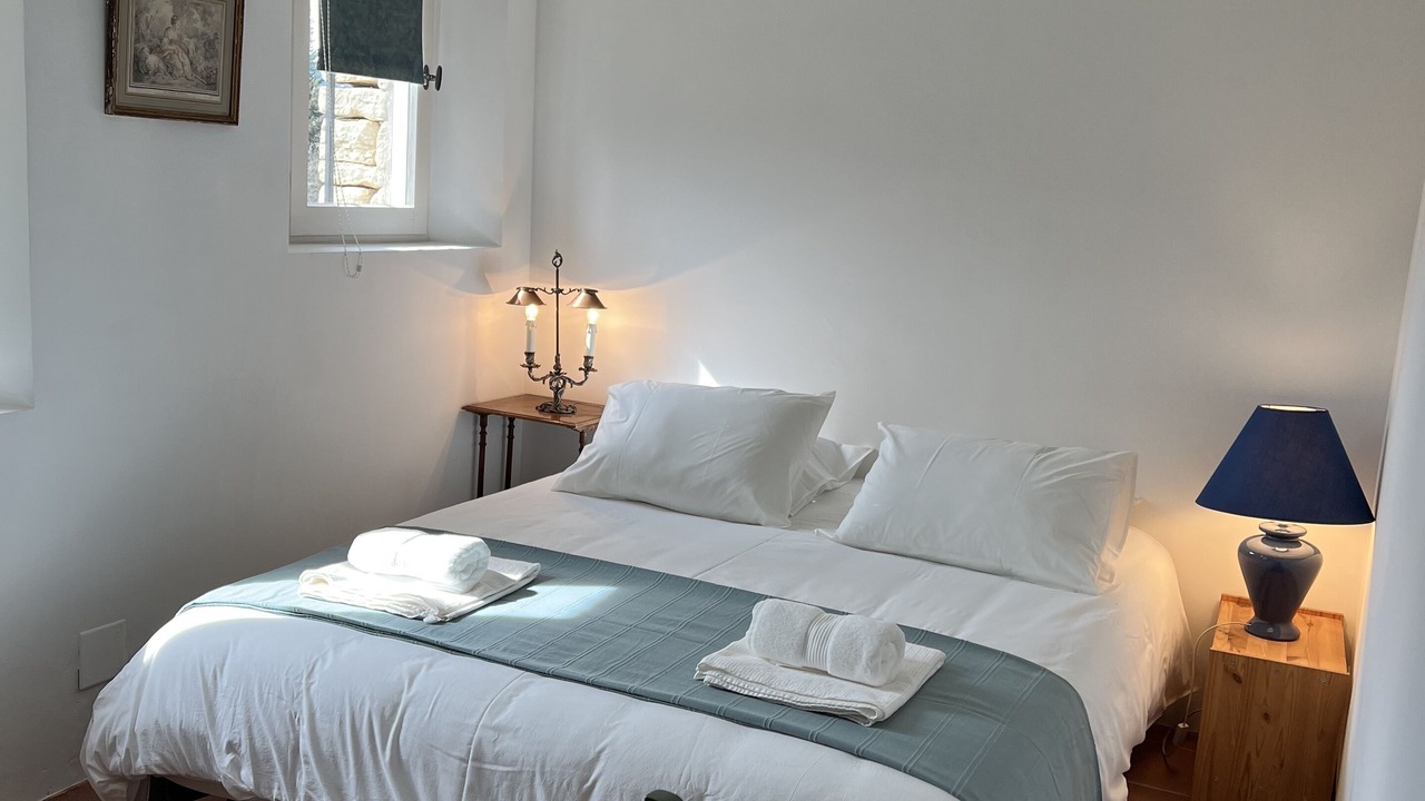 Photo of Bedroom in Goult