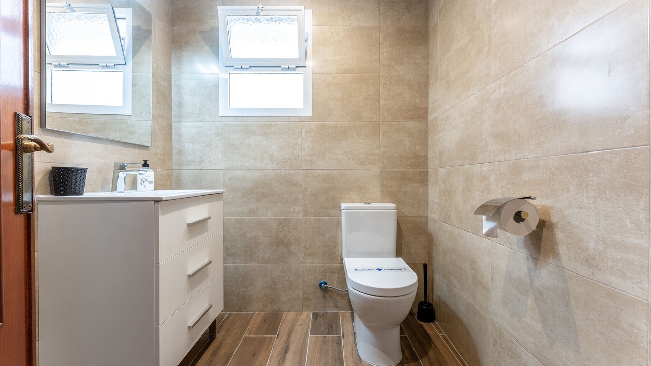 Photo of Bathroom in Fuengirola City Centre