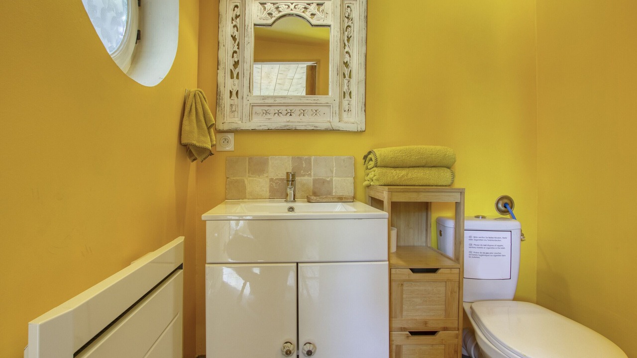 Photo of Bathroom in Cabannes