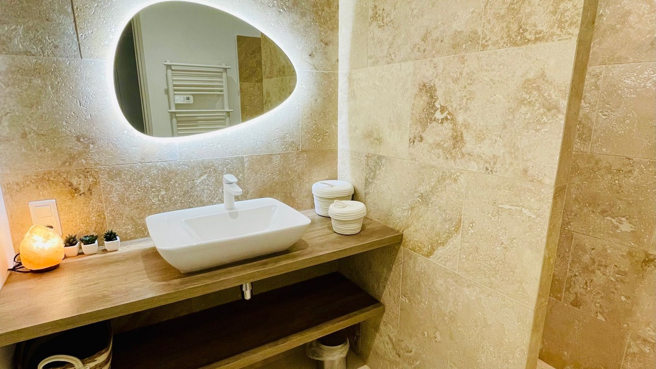 Photo of Bathroom in Saint-Martin-de-Crau