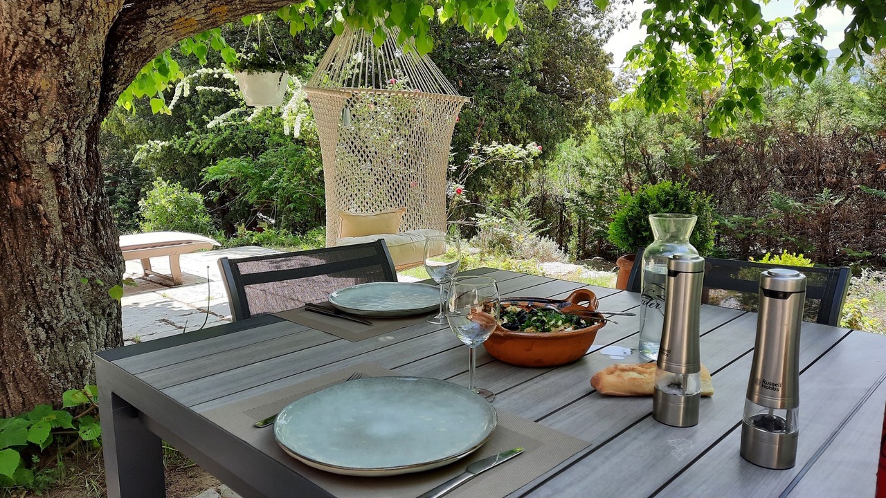 Photo of Outdoor in Jouques