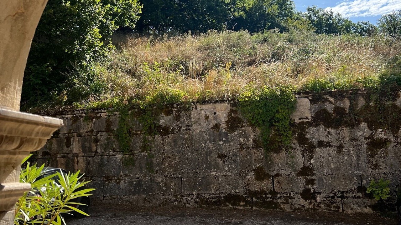 Photo of Outdoor in Montanges