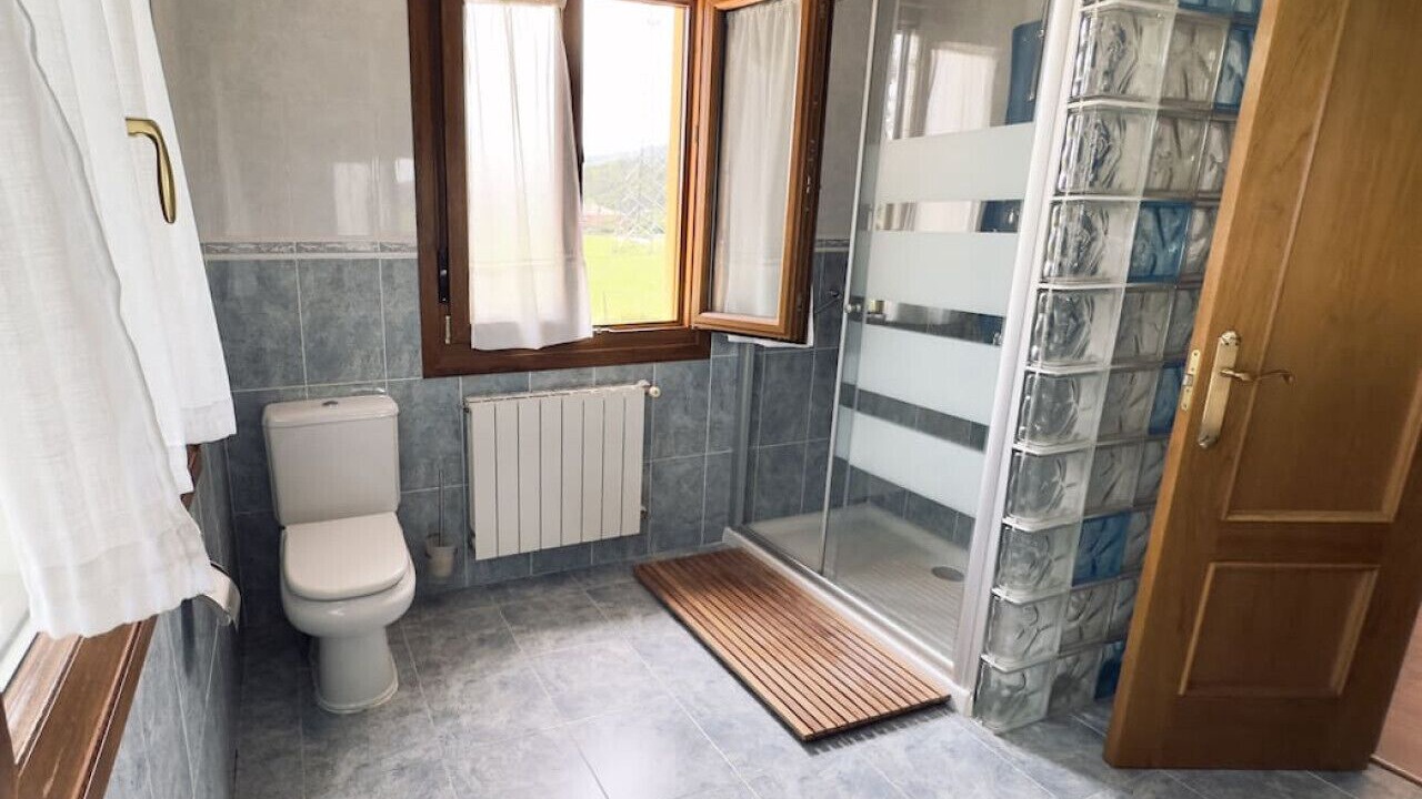 Photo of Bathroom in Guemes