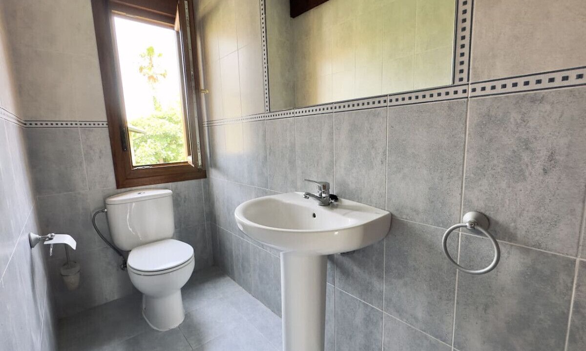 Photo of Bathroom in Guemes
