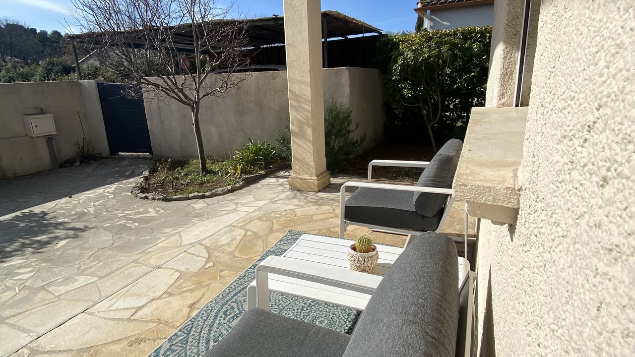 Photo of Patio Balcony in Assas