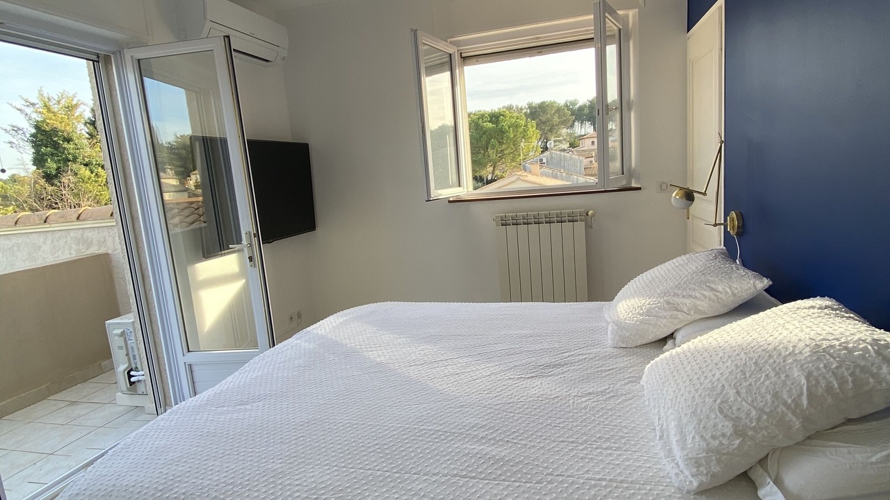 Photo of Bedroom in Assas