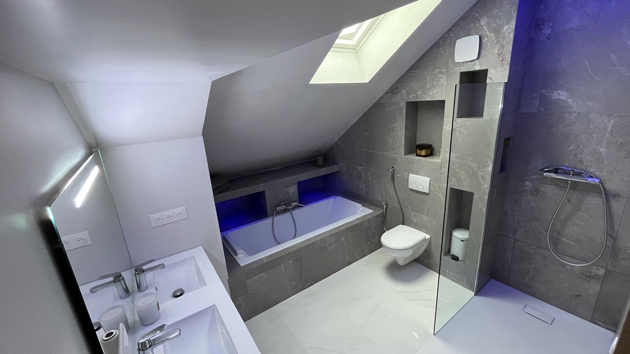 Photo of Bathroom in Lovagny