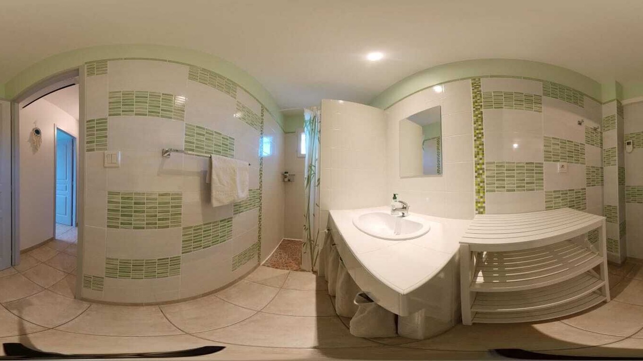 Photo of Bathroom in Poulx