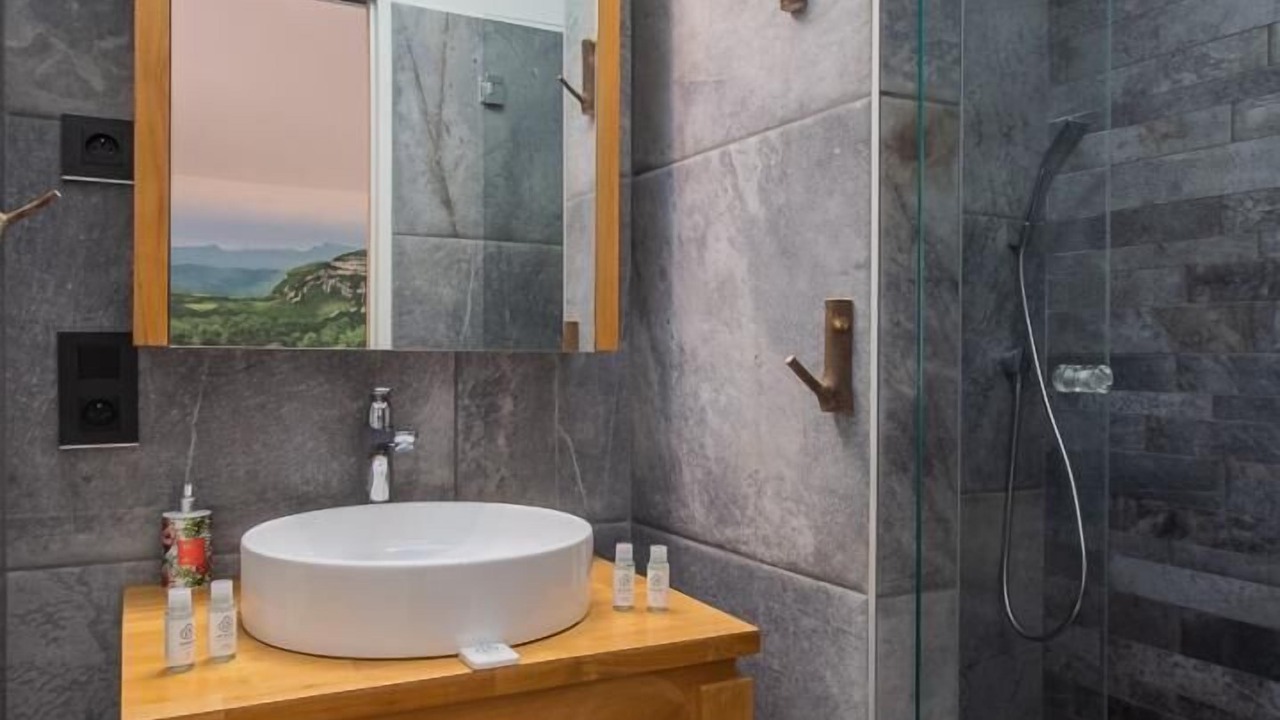 Photo of Bathroom in Sainte-Marie-d'Alvey