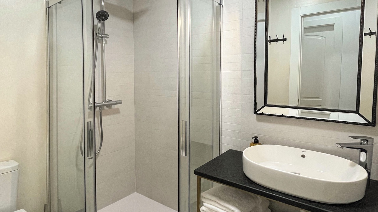 Photo of Bathroom in Toledo City Center