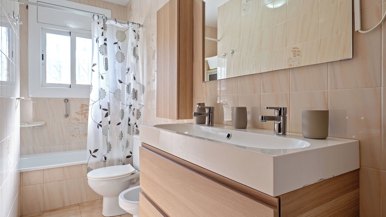 Photo of Bathroom in Creixell