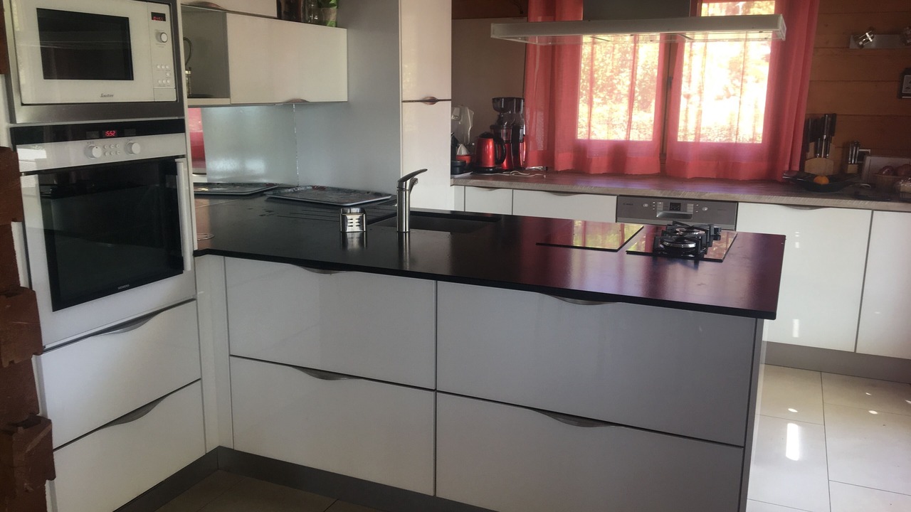 Photo of Kitchen in Viuz-la-Chiesaz