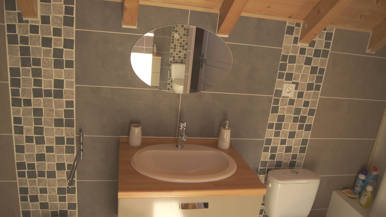 Photo of Bathroom in Saint-Laurent-en-Grandvaux