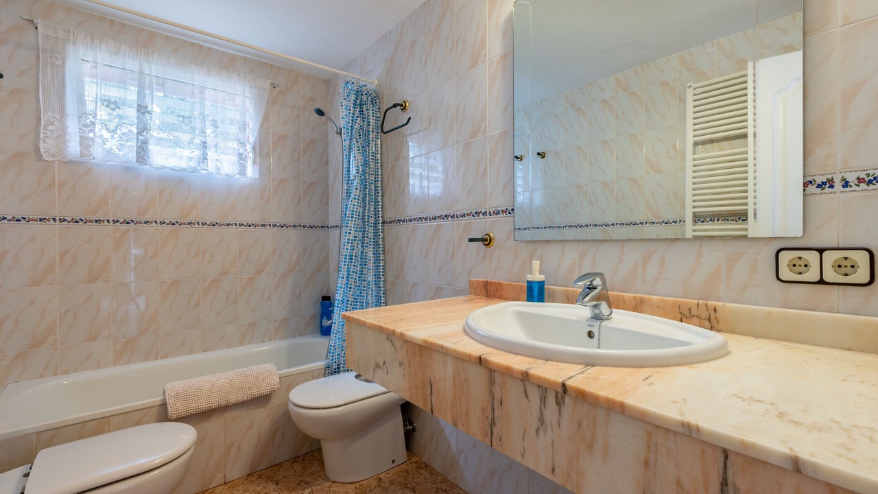 Photo of Bathroom in l'Aranjassa