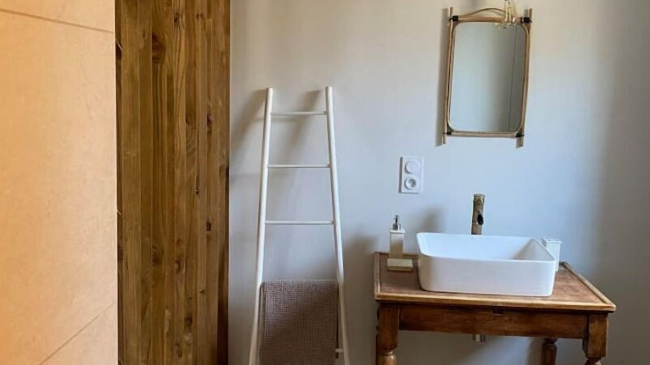 Photo of Bathroom in Quartier des Espesses