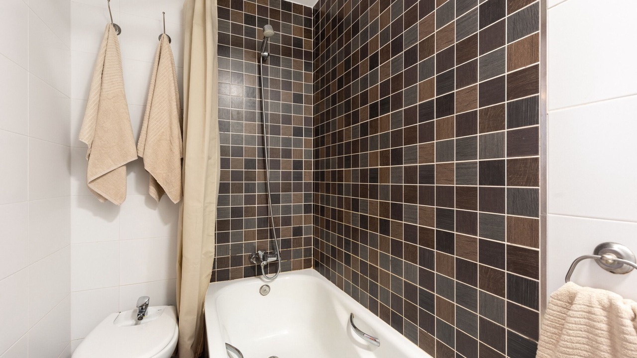 Photo of Bathroom in La Victoria