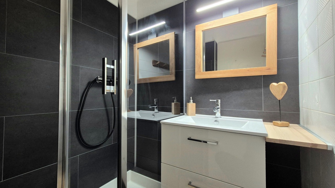 Photo of Bathroom in Les Deserts