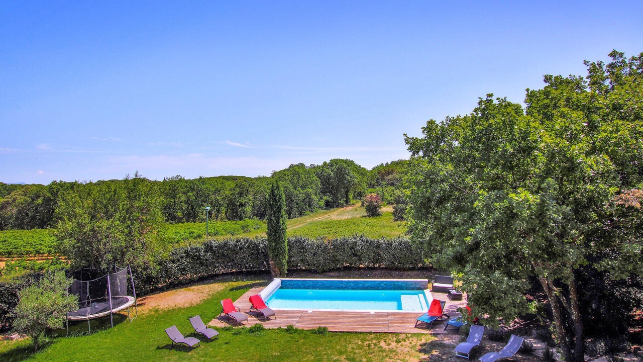 Photo of Outdoor in Suze-la-Rousse