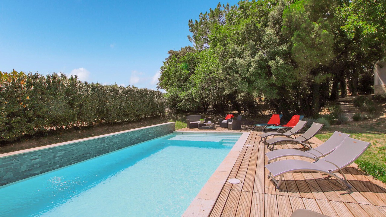Photo of Outdoor in Suze-la-Rousse